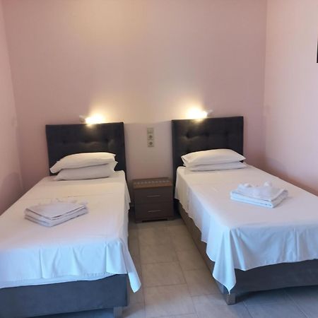 Porto-Fino Hotel Арилас Екстериор снимка