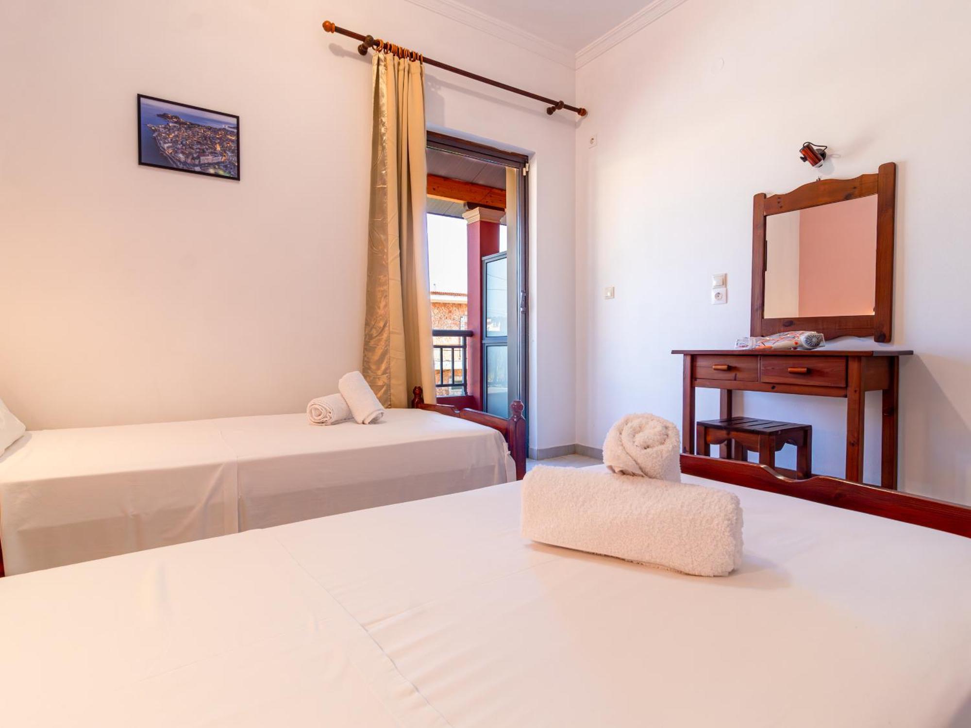 Porto-Fino Hotel Арилас Екстериор снимка