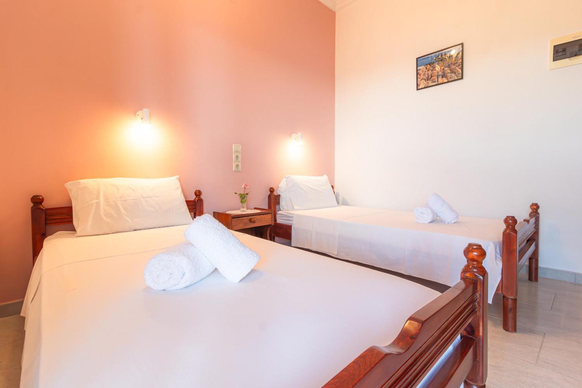 Porto-Fino Hotel Арилас Екстериор снимка
