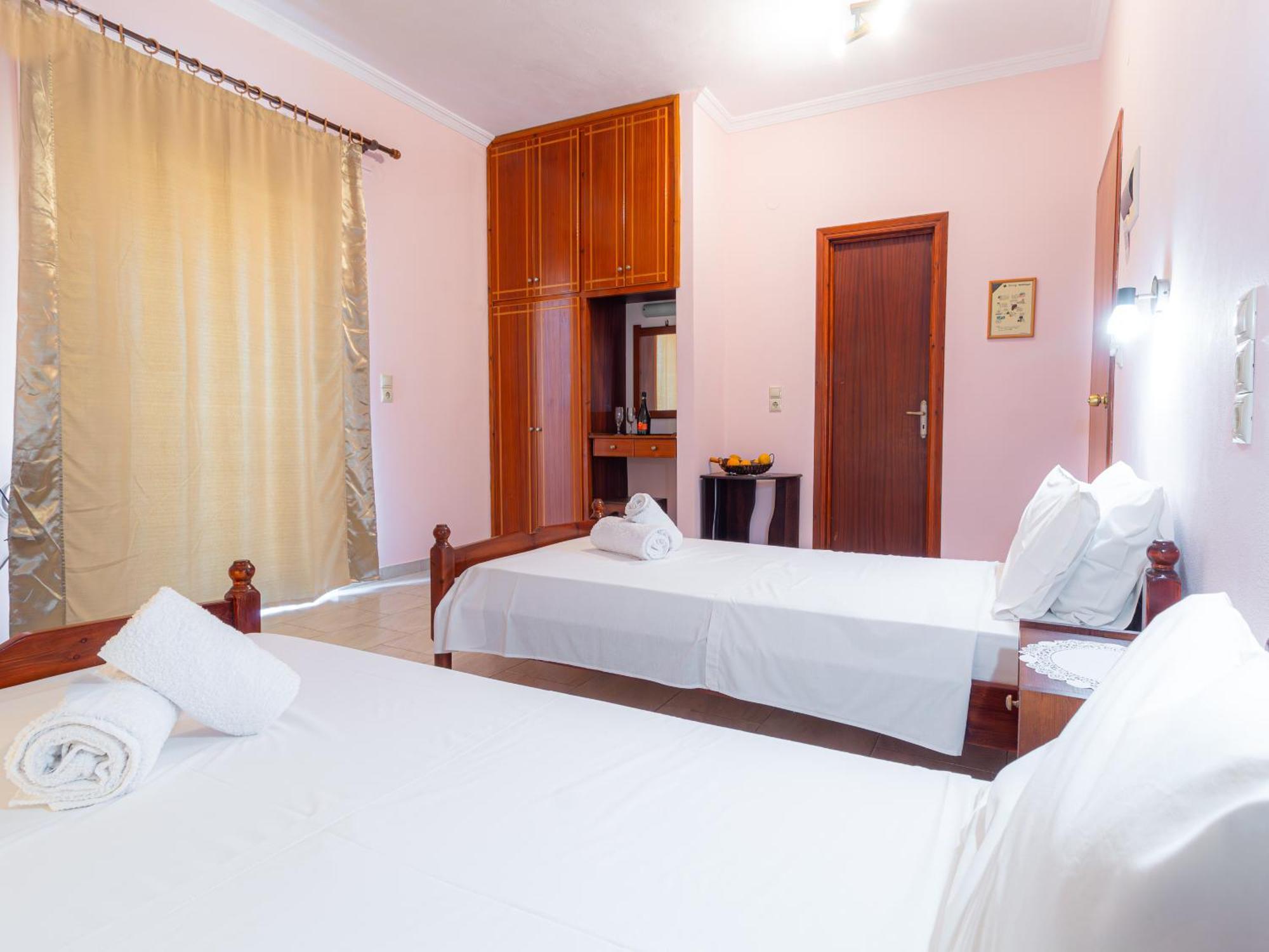 Porto-Fino Hotel Арилас Екстериор снимка