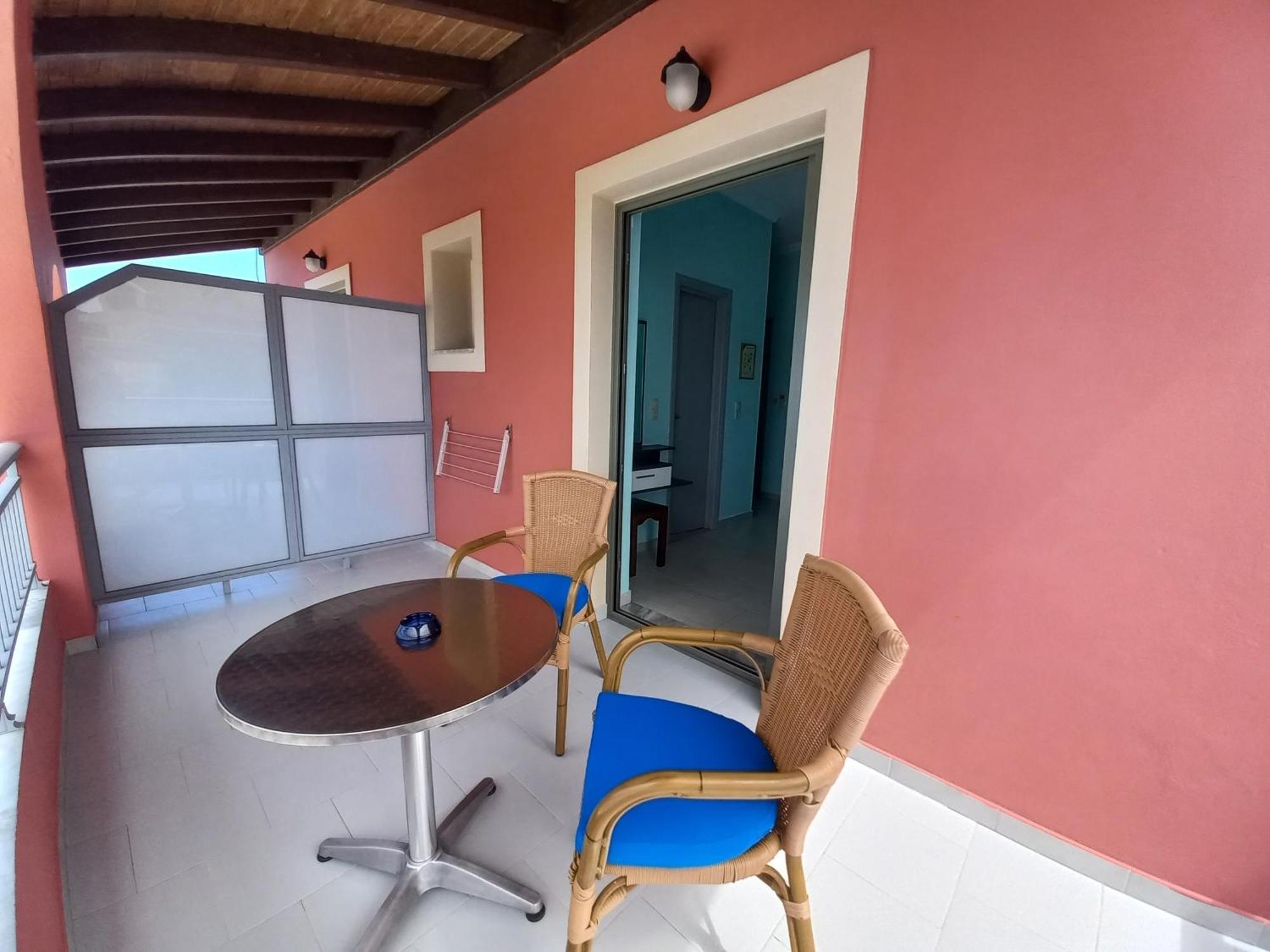 Porto-Fino Hotel Арилас Екстериор снимка