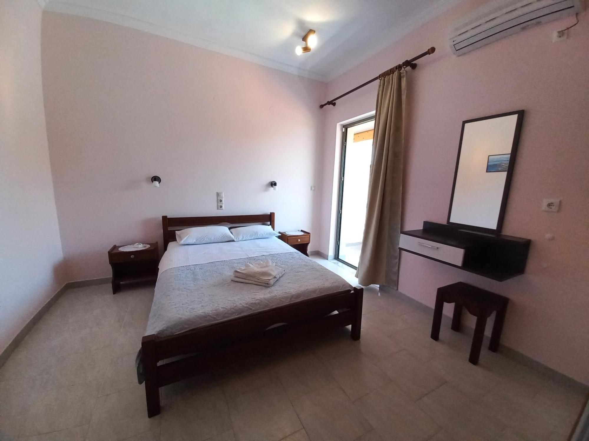 Porto-Fino Hotel Арилас Екстериор снимка