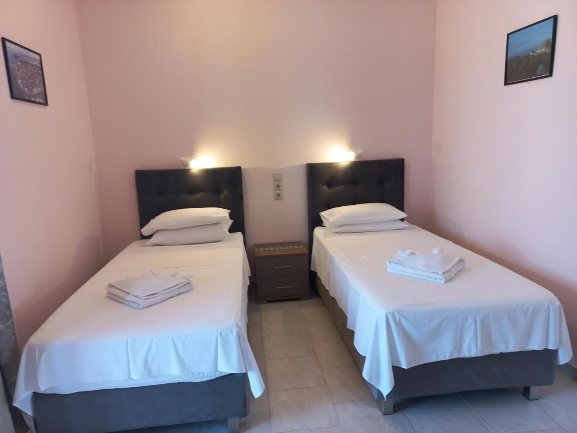 Porto-Fino Hotel Арилас Екстериор снимка